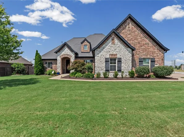3501 Laney St, Rogers, AR 72758