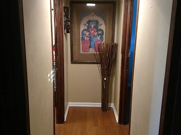 4th image of 217 Lexington Dr