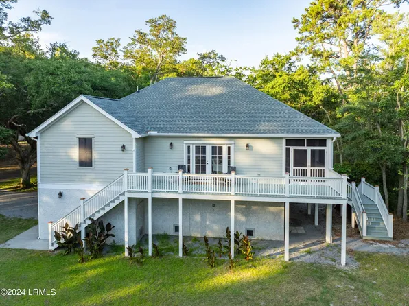 4 Vista Blvd W, Saint Helena Island, SC 29920