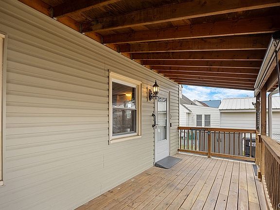 4th image of 352 Roxford Rd N