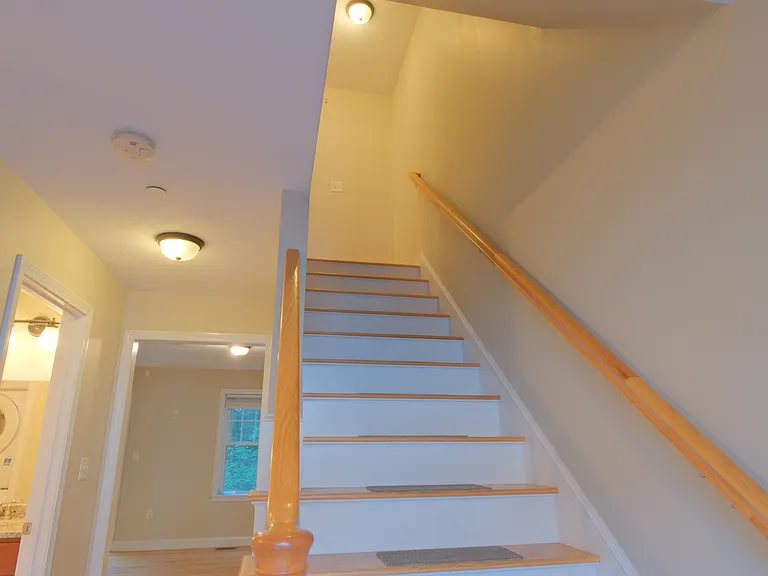 37 Wren Ter #6 — Photo 12