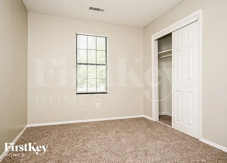 3031 Orbit Cir — Photo 10