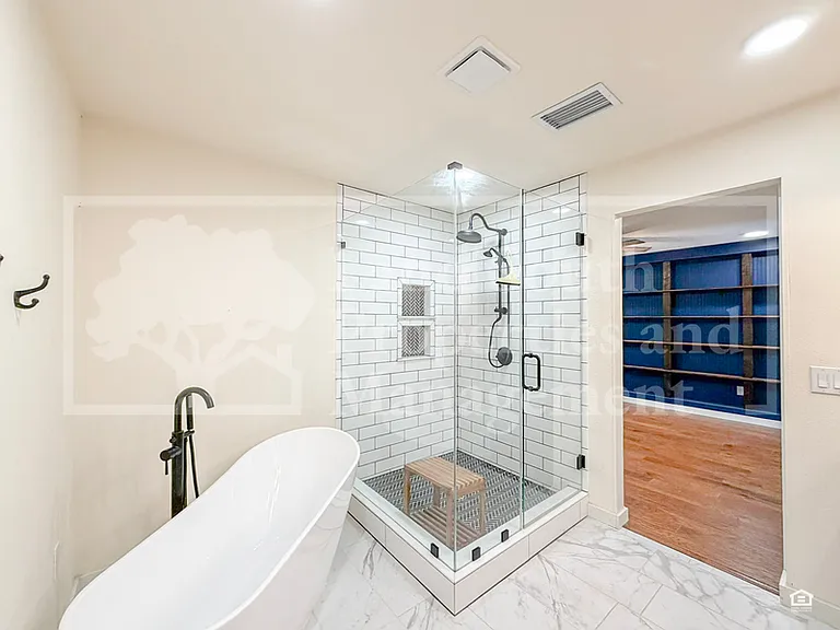 7935 Chase Rd — Photo 16