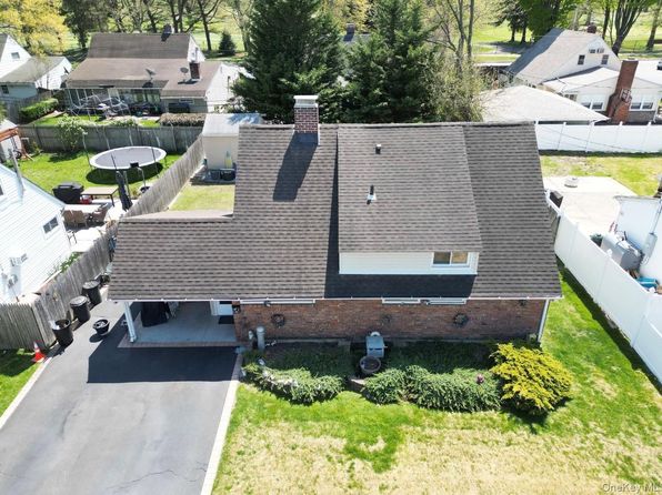6 Mead Ln