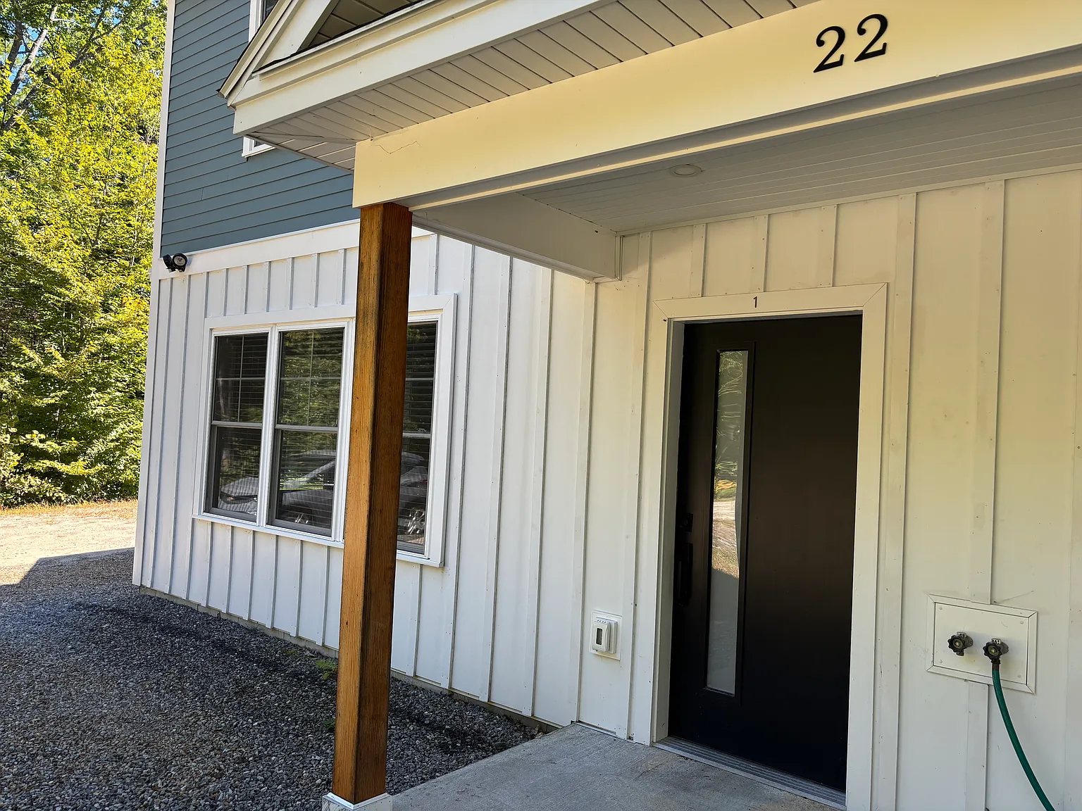 Highland Duplex — Photo 4