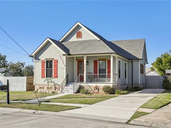 1942 Rose St, Arabi, LA 70032