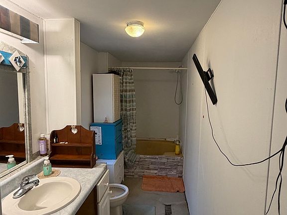 5th image of 22137 Wolf Creek Dr