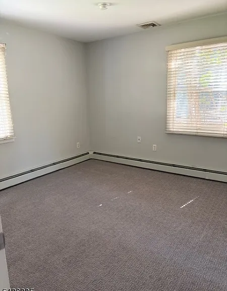 37 Kensington Rd — Photo 10