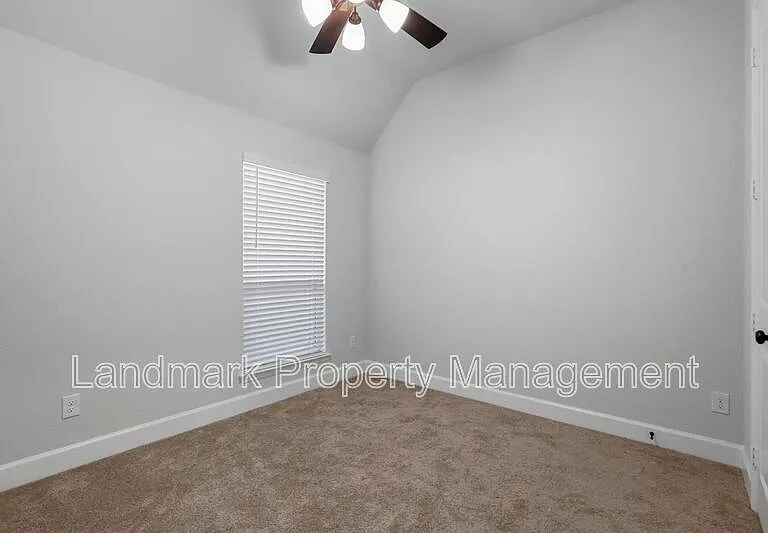 1824 Buckeye Ln — Photo 12