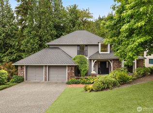 2805 NW Pine Cone Dr, Issaquah, WA