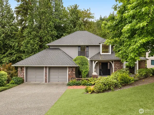 2805 NW Pine Cone Drive, Issaquah, WA 98027