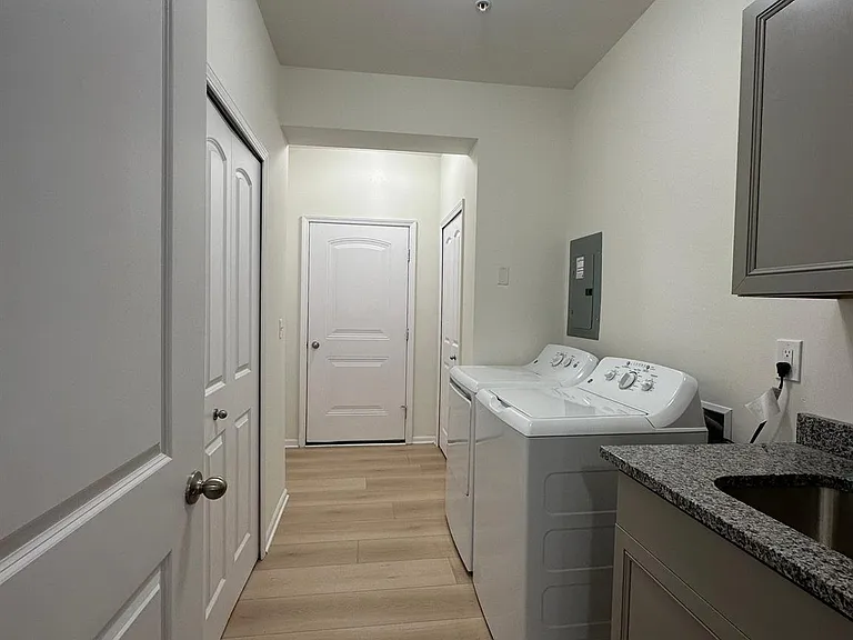 28289 S Pointe Ln — Photo 12