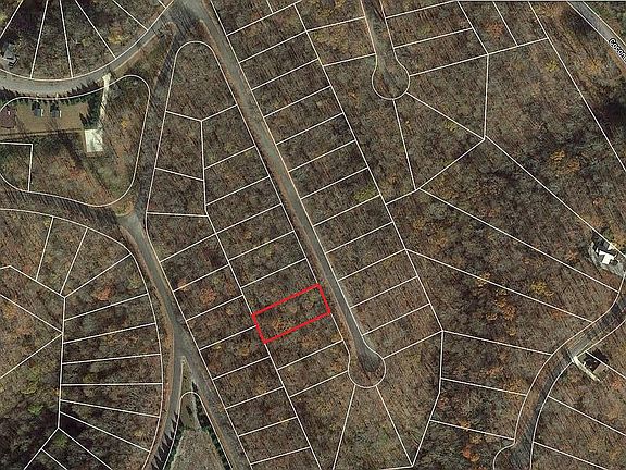 2nd image of Woodcrest Dr