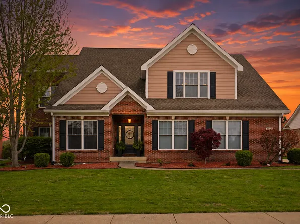 9878 Soaring Eagle Ln, McCordsville, IN 46055