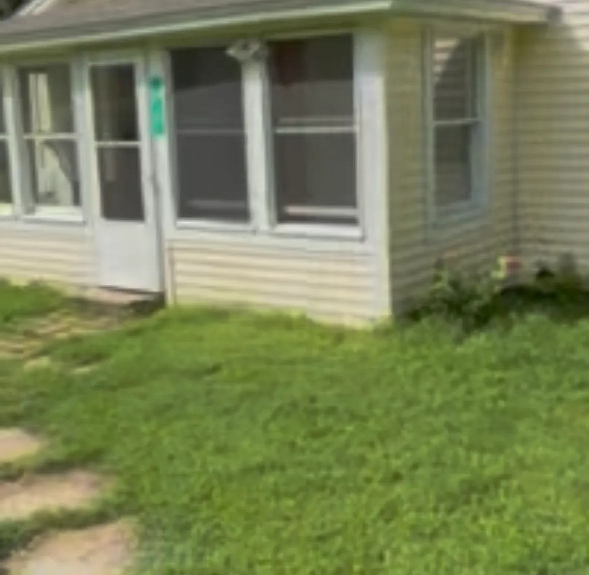 2 bed, 800 sqft, $1,800 — Photo 2