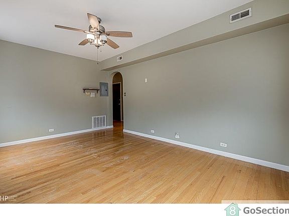3rd image of 7558 S Essex Ave APT 3B