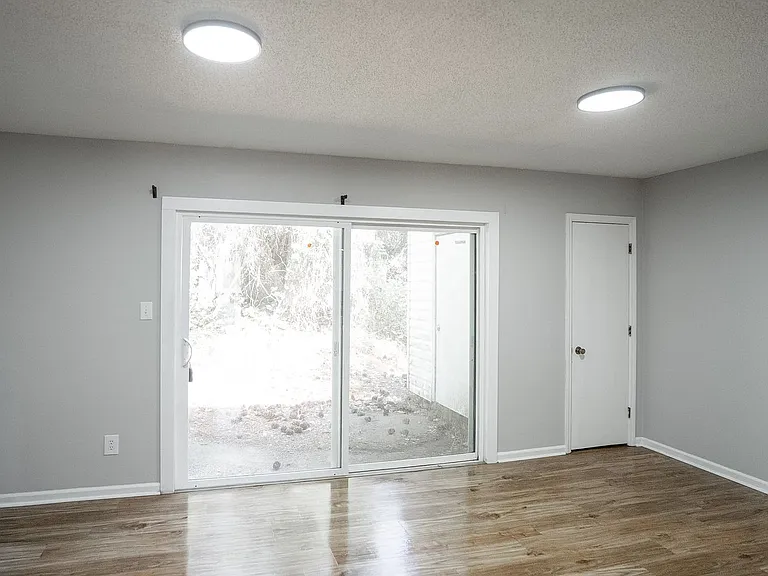2398 Winston Way — Photo 18