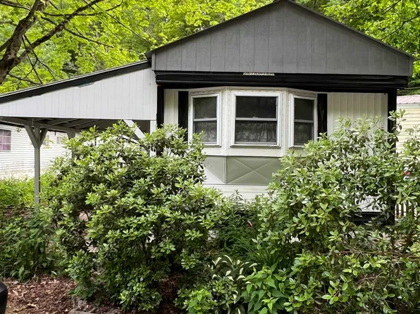 11 Crescent Drive, Brattleboro, VT 05301