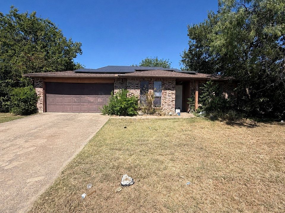 1st image of 3001 Meadow Cir