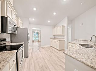 1960 Edgewood Dr, Navarre, FL 32566