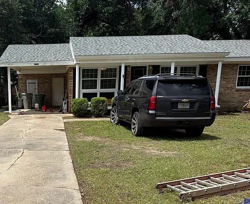 1806 Langley Ave Photo 1