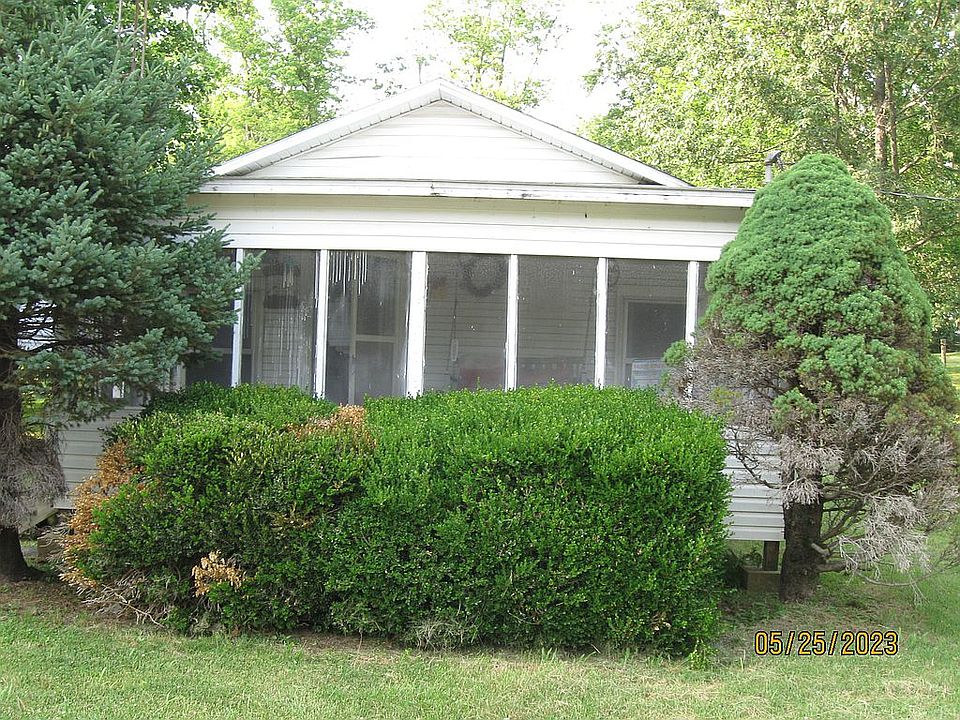 1st image of 130 Maple Ave