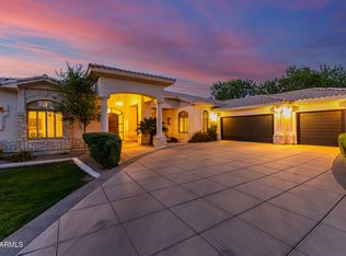 8204 S Homestead Ln, Tempe, AZ 85284
