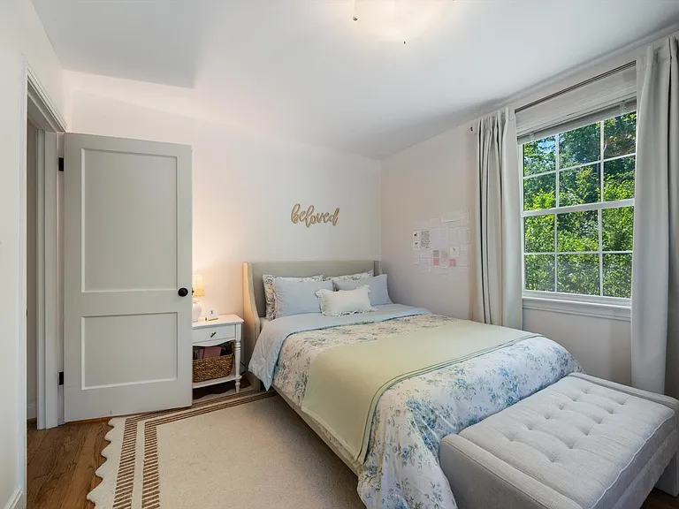 727 Woodmere Dr — Photo 9