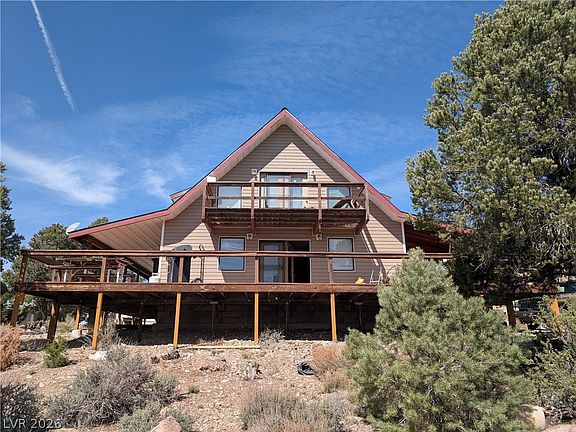 2nd image of 1281 Meadow Ln