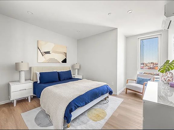 4th image of 13277 Metropolitan Ave #Phc