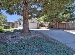 1230 Saddle Ct, Auburn, CA 95603