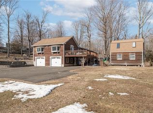 11 Jockey Hollow Rd, Monroe, CT 06468