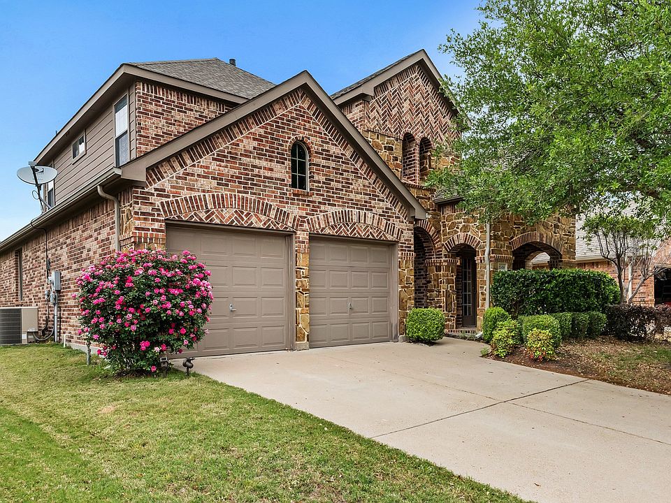 1st image of 2568 Marina Dr