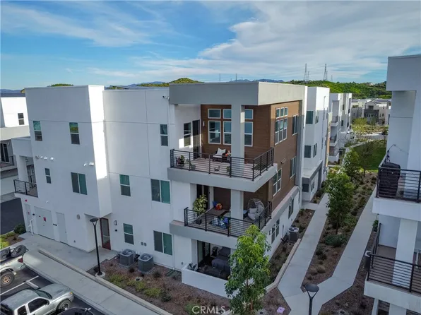 27227 Diamond Peak Ln #302, Valencia, CA 91381