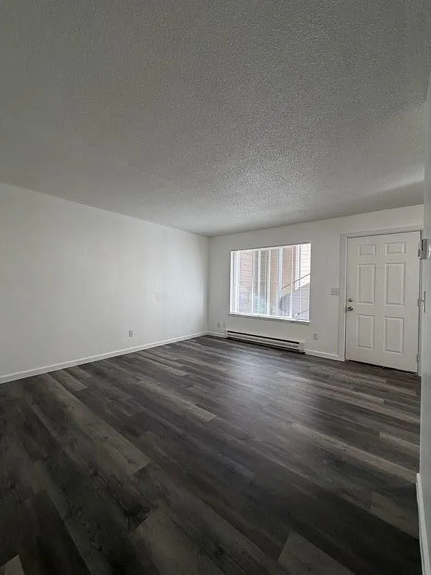 1111 N L St — Photo 1