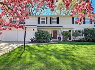 6730 SW Preslynn Dr, Portland, OR 97225