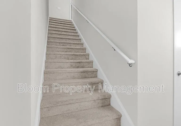 828 Lilyford Ln — Photo 28