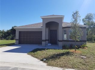 1046 Ford Ct, Immokalee, FL 34142