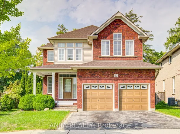 10 Thistledown Cres, Whitby, ON L1R 3P2