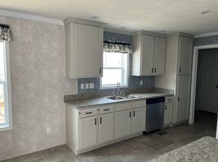 17111 Hall Rd #73, Macomb, MI 48044