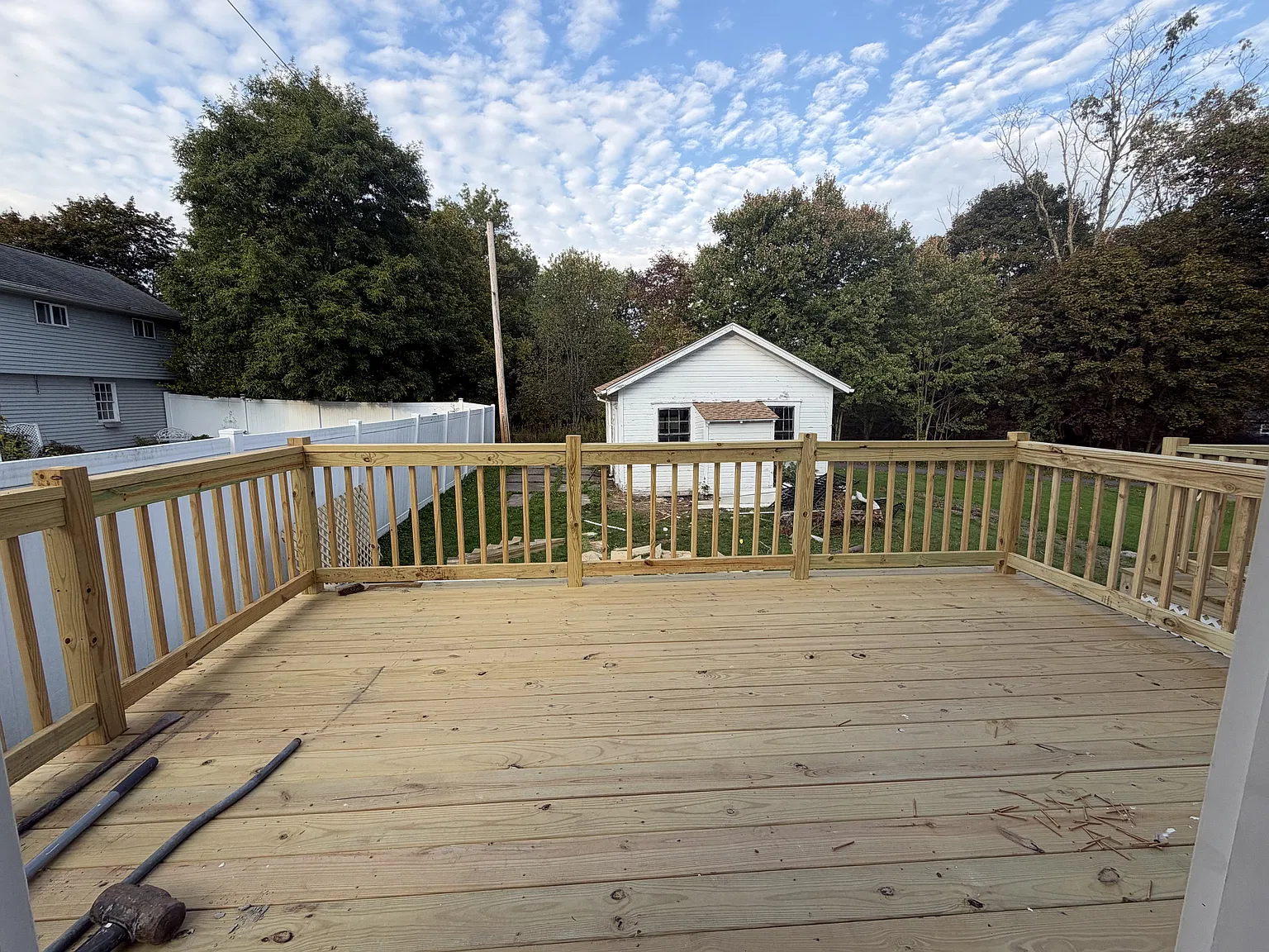 3 bed, 1.5 bath, 1300 sqft, $2,100 — Photo 3