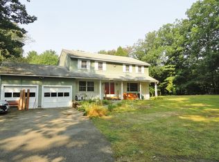 72 Benjamin Rd, Shirley, MA 01464