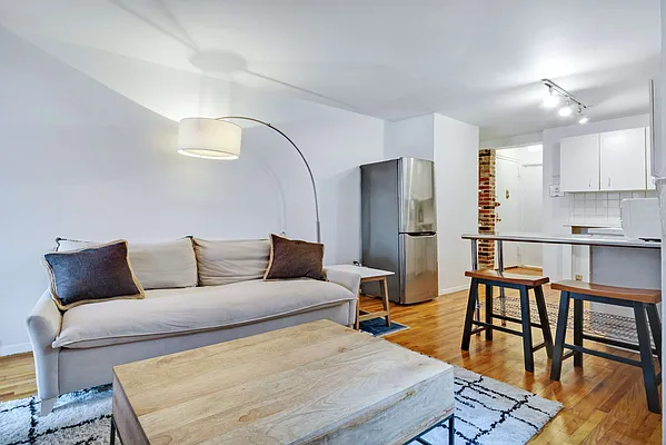 Sold by Owner | media 9