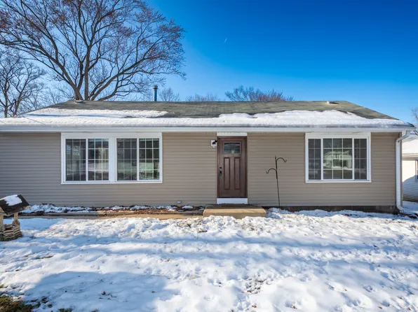 40184 N Liberty St, Antioch, IL 60002