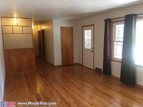 4th image of 2428 Saint Thomas Dr