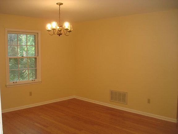Dining Room Off of Kitchen