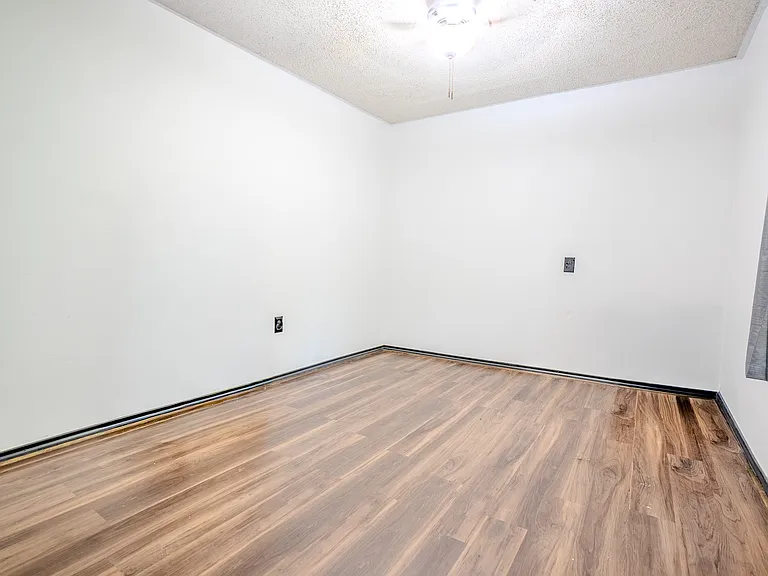 901 N Morris St #B — Photo 7