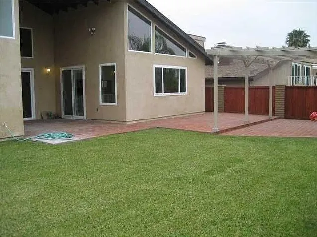 2383 Geranium St — Photo 3