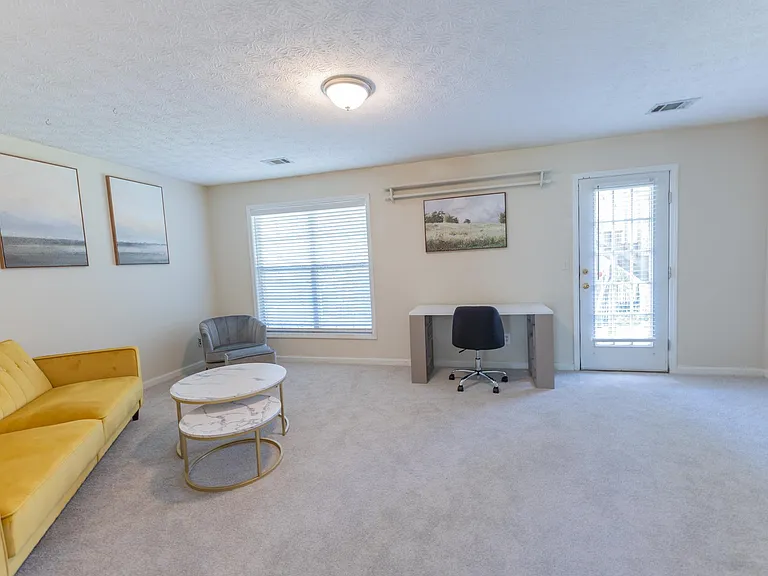 4589 Brook Farms Dr — Photo 10