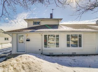 4631 W 89th St, Hometown, IL